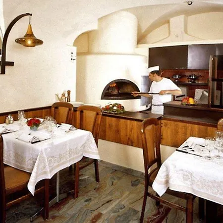 Dell'angelo