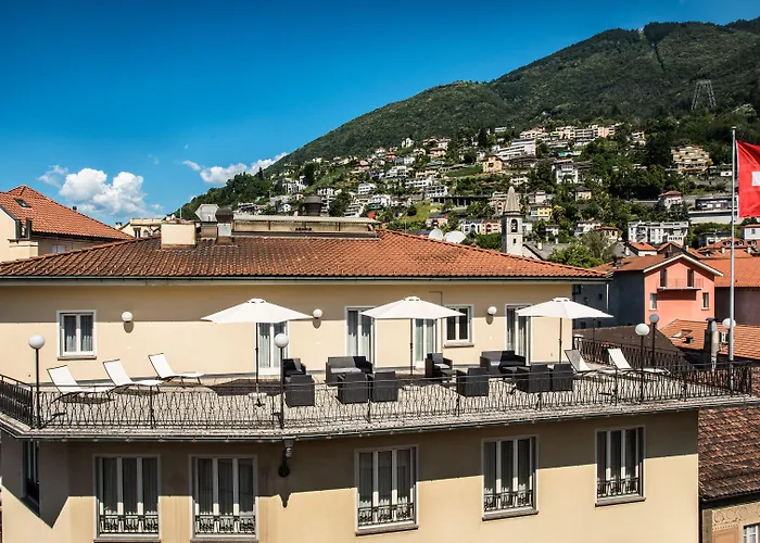 Dell'angelo Λοκάρνο