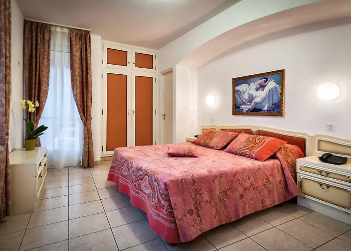 Dell'angelo Λοκάρνο